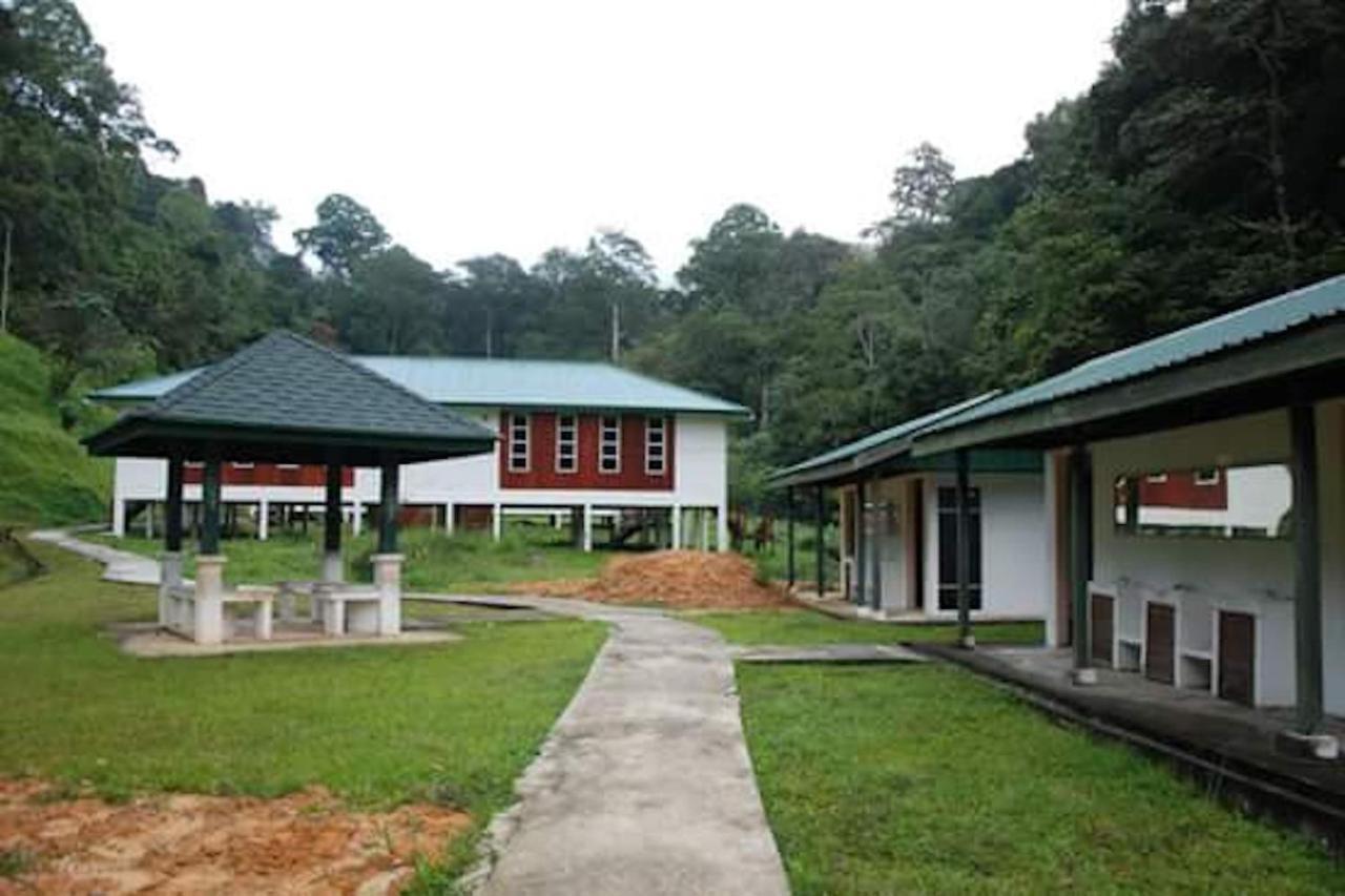 OYO Home 90396 Mahua Rainforest Paradise Tambunan Bagian luar foto